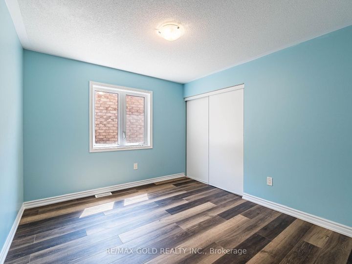 Photo 24 at 6 Feeder Street, Northwest Brampton, Brampton