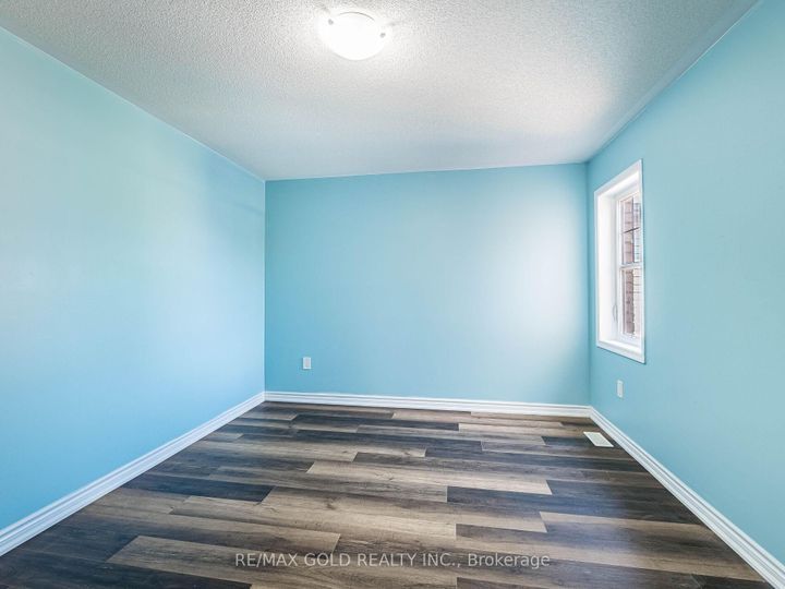 Photo 25 at 6 Feeder Street, Northwest Brampton, Brampton