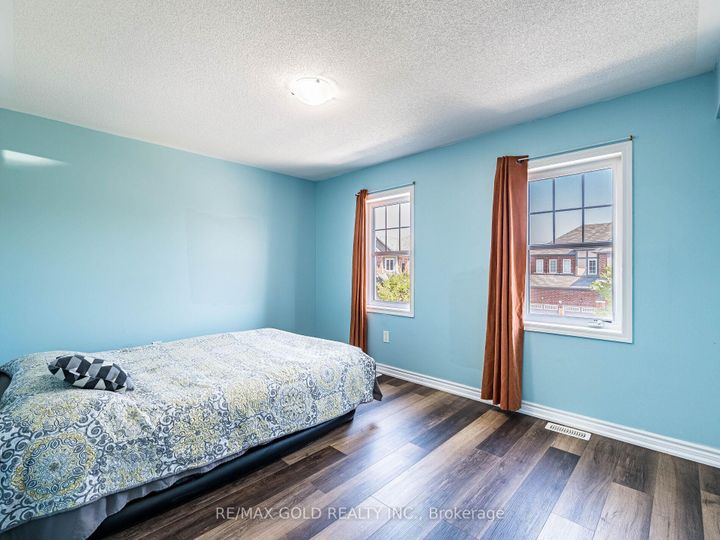 Photo 26 at 6 Feeder Street, Northwest Brampton, Brampton