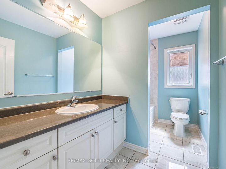 Photo 27 at 6 Feeder Street, Northwest Brampton, Brampton