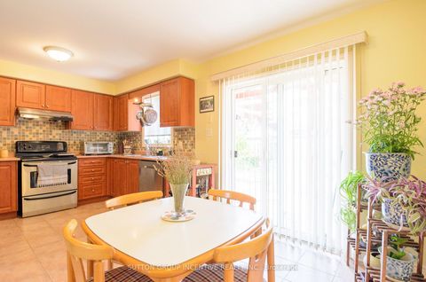 Photo 13 at 6 BROWN WOOD Drive, Little Lake, Barrie