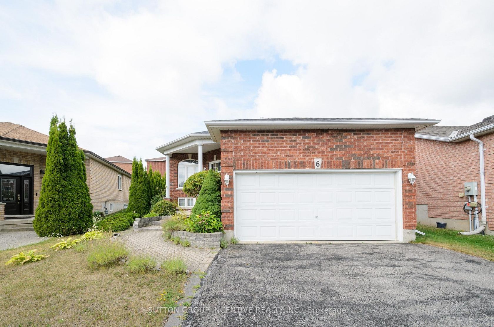 6 BROWN WOOD Drive, Little Lake, Barrie photo 4 6 BROWN WOOD Drive, Little Lake, Barrie photo 4