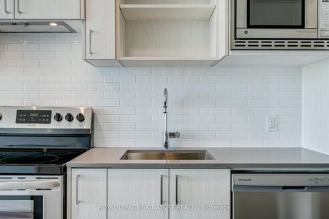 Photo 10 at 322 - 60 George Butchart Drive, CFB, Toronto
