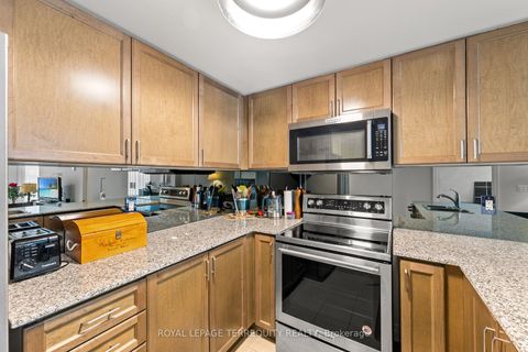 Photo 4 at 1410 - 8 Scollard Street, Annex, Toronto