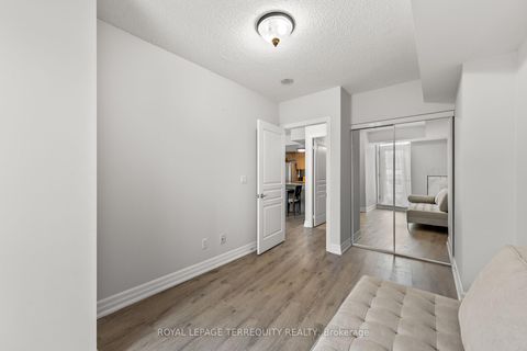 Photo 10 at 1410 - 8 Scollard Street, Annex, Toronto