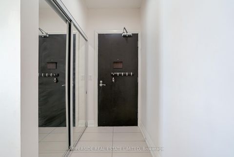 Photo 8 at 1511 - 20 North Park Road, Beverley Glen, Vaughan