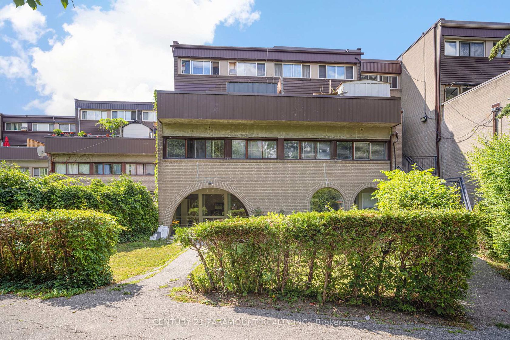 #107 - 19 London Green Court, Jane Heights, Toronto by Loree Meneguzzi Real Estate #107 - 19 London Green Court, Jane Heights, Toronto