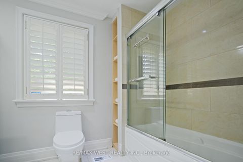 Photo 14 at 4 Elmview Court, Kingsway South, Toronto