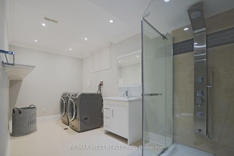 Photo 29 at 4 Elmview Court, Kingsway South, Toronto