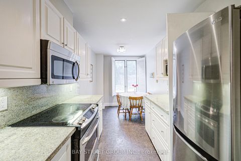 Photo 5 at 529 Davenport Road, Casa Loma, Toronto