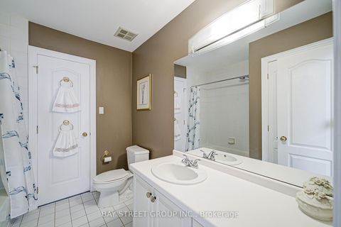 Photo 13 at 529 Davenport Road, Casa Loma, Toronto