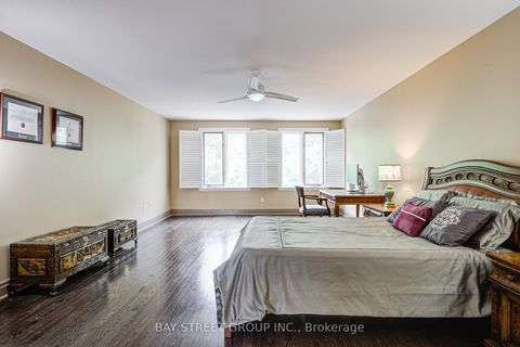 Photo 18 at 529 Davenport Road, Casa Loma, Toronto