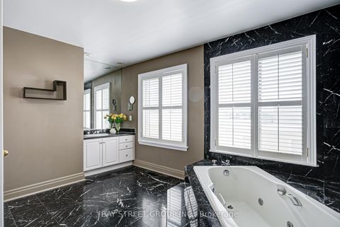 Photo 20 at 529 Davenport Road, Casa Loma, Toronto