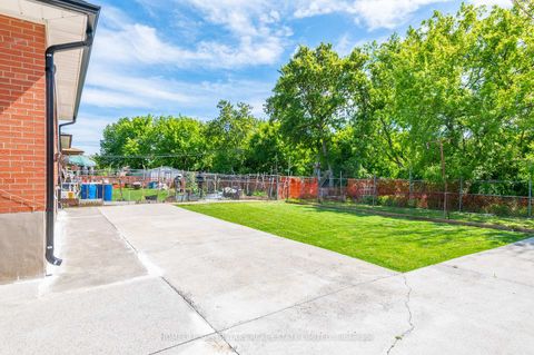 Photo 39 at 24 Archway Crescent, Humbermede, Toronto