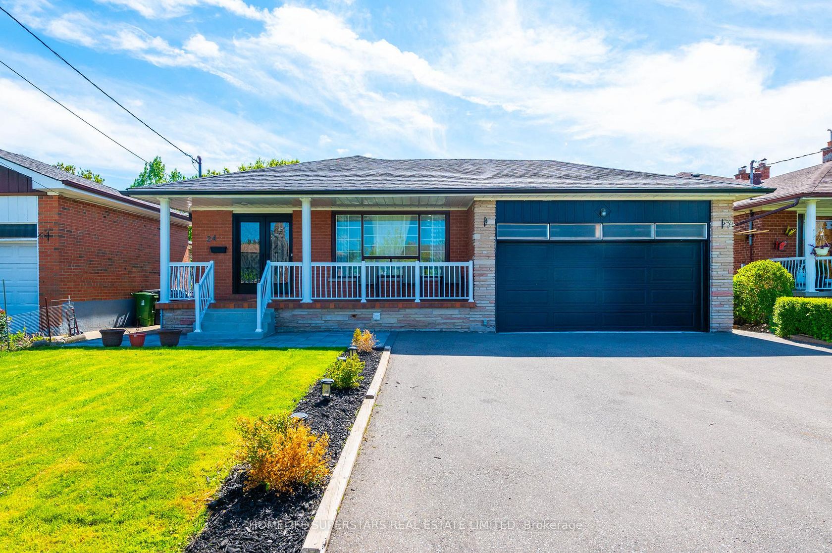 24 Archway Crescent, Humbermede, Toronto 