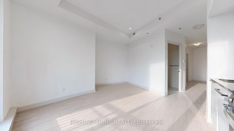 Photo 8 at 526 - 90 Glen Everest Road, Cliffside, Toronto