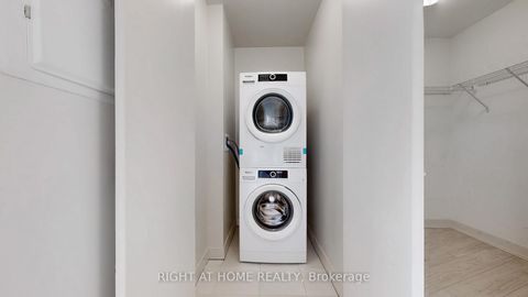 Photo 12 at 526 - 90 Glen Everest Road, Cliffside, Toronto