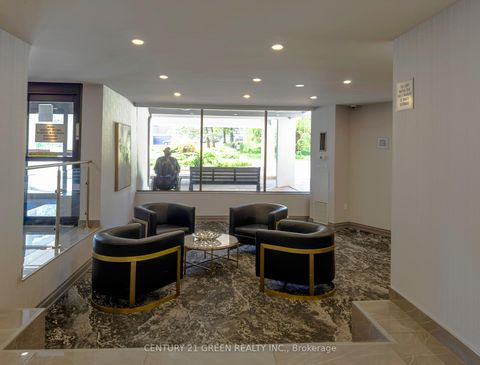 Photo 7 at PH 3 - 10 Edgecliff Golfway, Flemingdon Park, Toronto