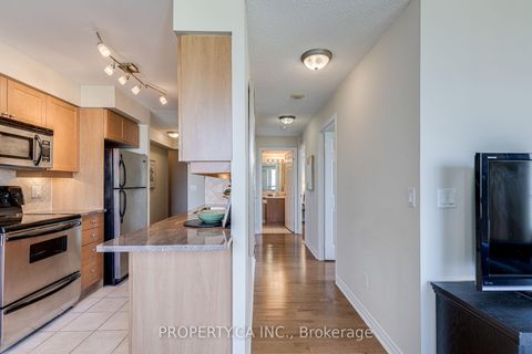 Photo 12 at 1003 - 70 High Park Avenue, High Park North, Toronto