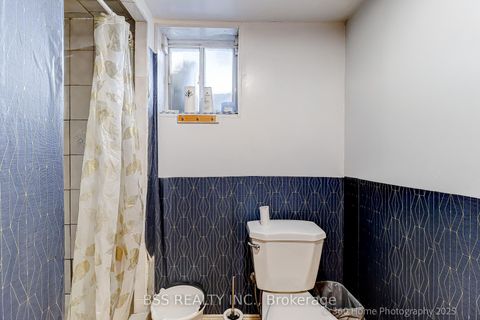 Photo 16 at 96 Laurel Avenue, Kennedy Park, Toronto