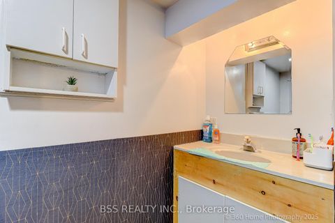 Photo 17 at 96 Laurel Avenue, Kennedy Park, Toronto Photo 17 at 96 Laurel Avenue, Kennedy Park, Toronto