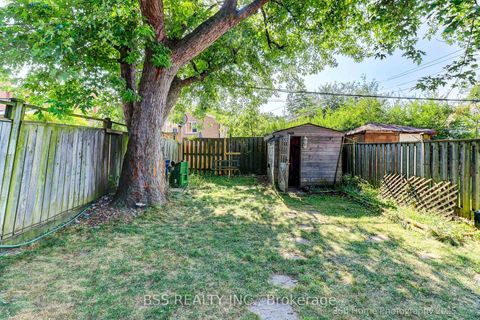 Photo 21 at 96 Laurel Avenue, Kennedy Park, Toronto