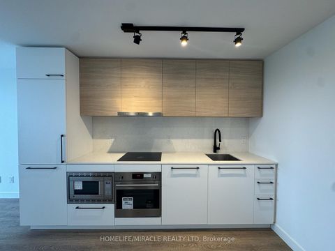 Photo 2 at 1012 - 1050 Eastern Avenue, The Beaches, Toronto