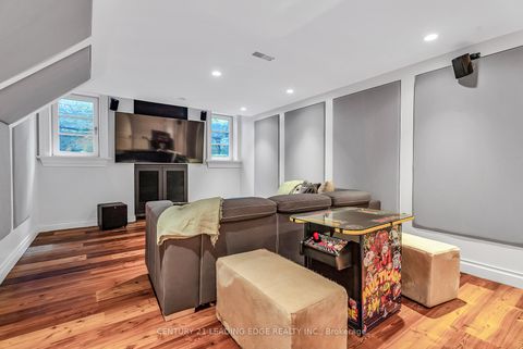Photo 34 at 2 NIGHTFALL Court, Kleinburg, Vaughan