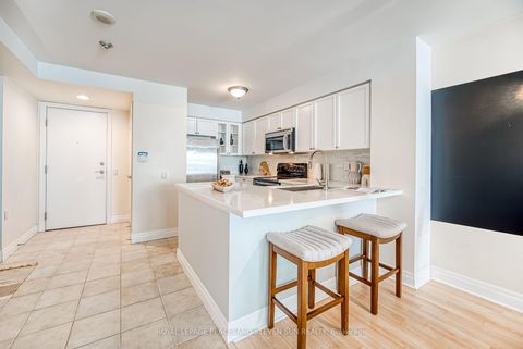 Photo 12 at 702 - 21 Hillcrest Avenue, Willowdale East, Toronto