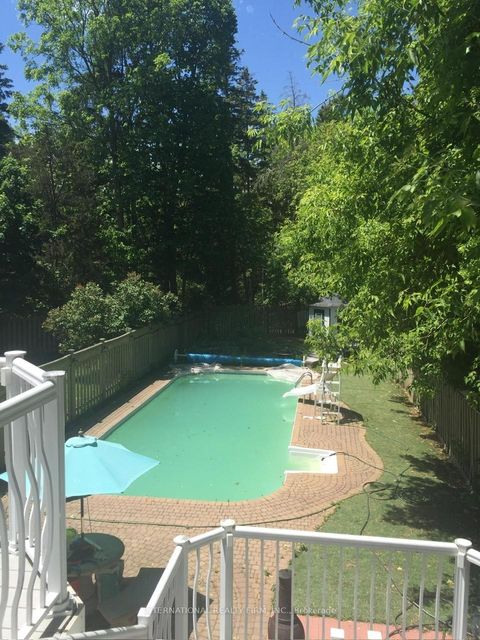 Photo 22 at 276 Sheridan Court, College Manor, Newmarket