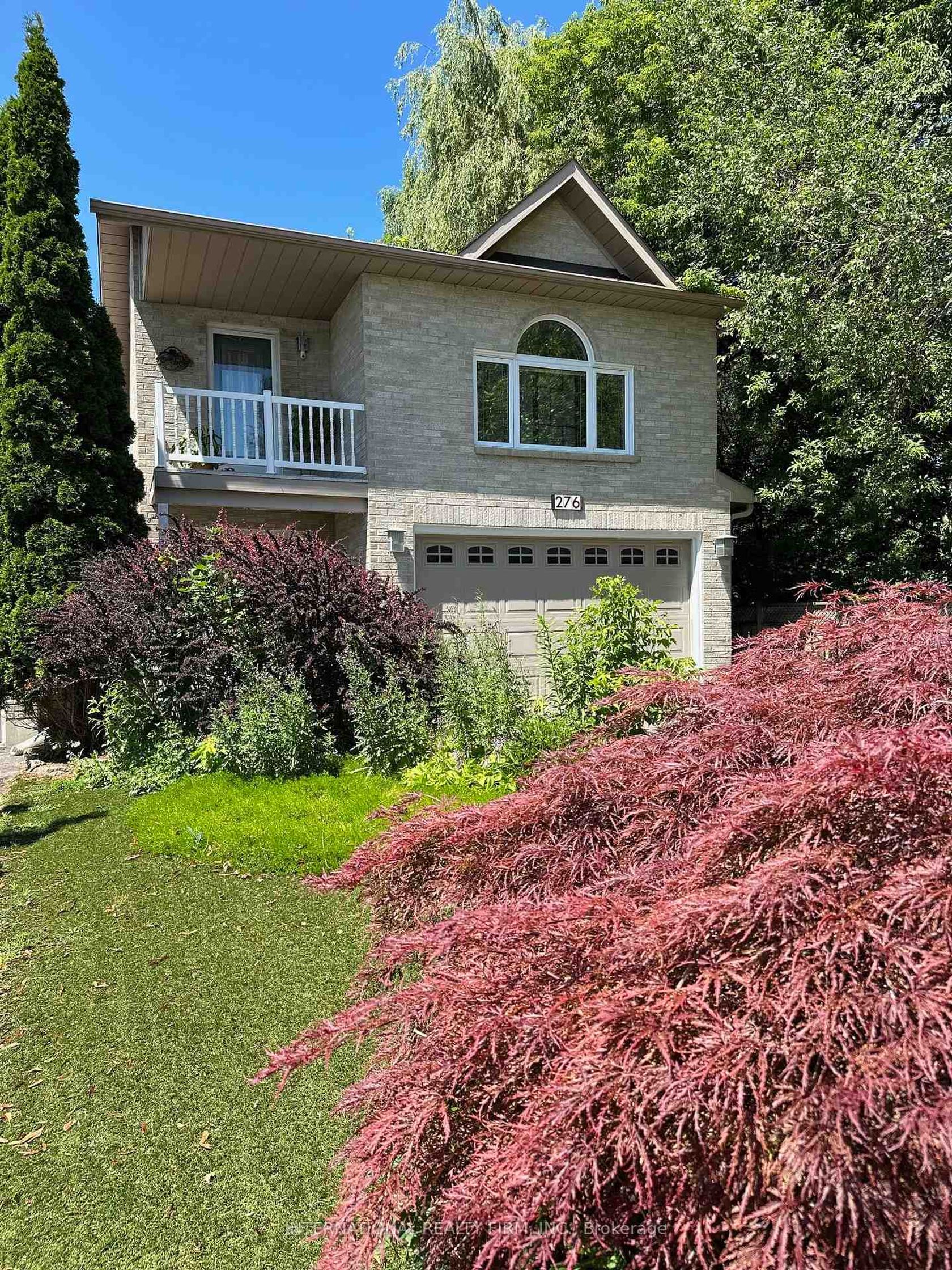 276 Sheridan Court, College Manor, Newmarket photo 1