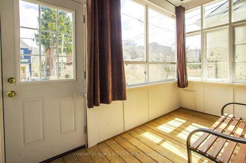 Photo 5 at 552 Main Street, Lumsden, Toronto