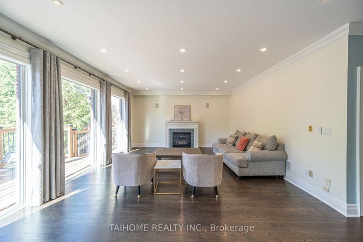 Photo 10 at 47 Citation Drive, Bayview Village, Toronto