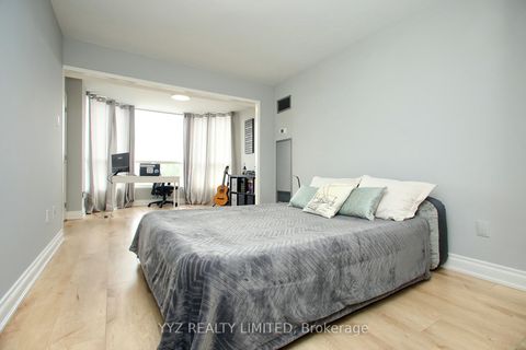 Photo 3 at 407 - 1 Clark Avenue W, Yorkhill, Vaughan