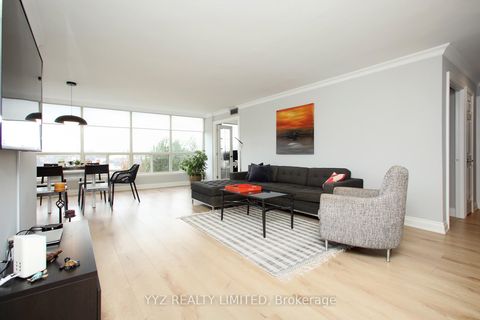 Photo 11 at 407 - 1 Clark Avenue W, Yorkhill, Vaughan