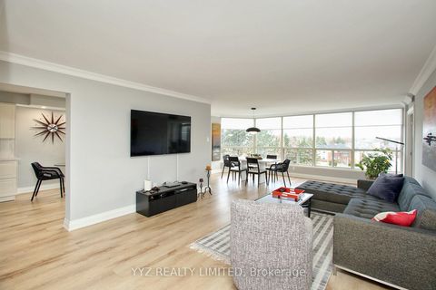 Photo 12 at 407 - 1 Clark Avenue W, Yorkhill, Vaughan