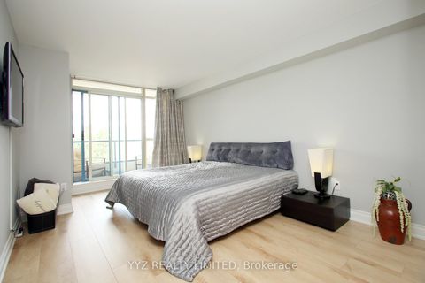 Photo 17 at 407 - 1 Clark Avenue W, Yorkhill, Vaughan