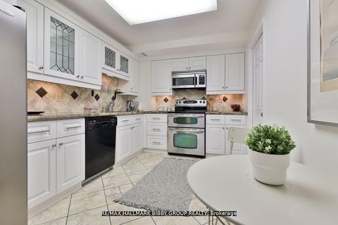 Photo 8 at 803 - 160 Frederick Street, Moss Park, Toronto
