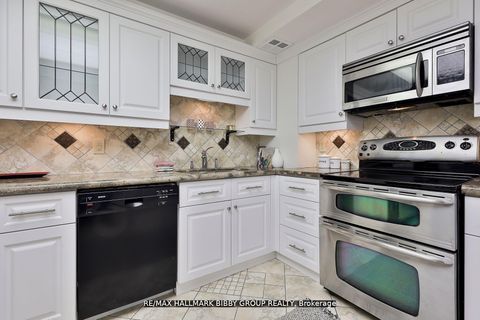 Photo 10 at 803 - 160 Frederick Street, Moss Park, Toronto