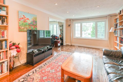 Photo 10 at 34 Greylawn Crescent, Maryvale, Toronto