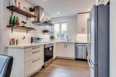 Photo 1 at 323 Kerswell Drive, Crosby, Richmond Hill
