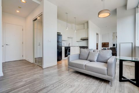 Photo 5 at 1001 - 797 Don Mills Road, Flemingdon Park, Toronto Photo 5 at 1001 - 797 Don Mills Road, Flemingdon Park, Toronto