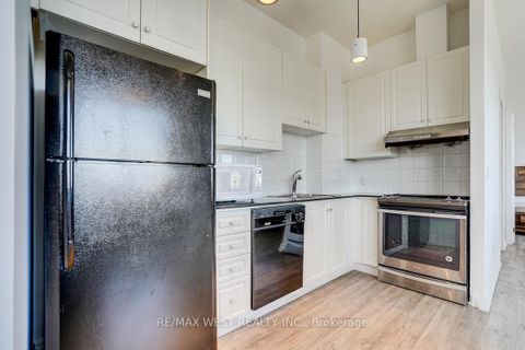 Photo 9 at 1001 - 797 Don Mills Road, Flemingdon Park, Toronto Photo 9 at 1001 - 797 Don Mills Road, Flemingdon Park, Toronto