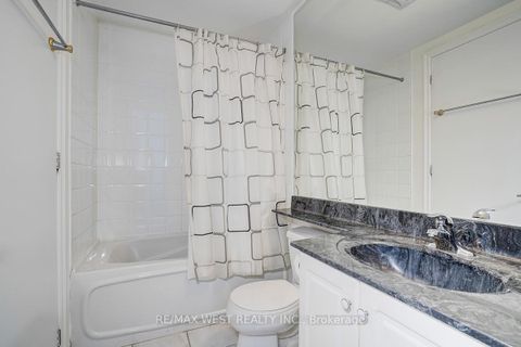 Photo 22 at 1001 - 797 Don Mills Road, Flemingdon Park, Toronto