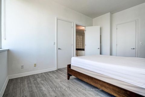 Photo 26 at 1001 - 797 Don Mills Road, Flemingdon Park, Toronto