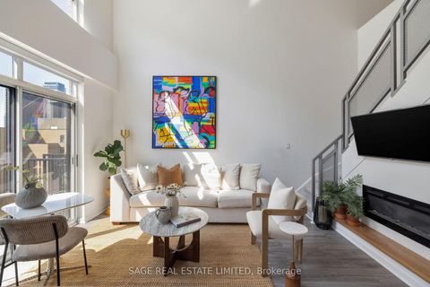 Photo 2 at 811 - 800 King Street W, Niagara, Toronto