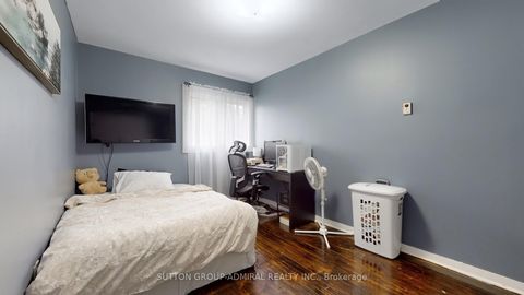 Photo 20 at 812 - 22 Tandridge Crescent, Old Rexdale, Toronto
