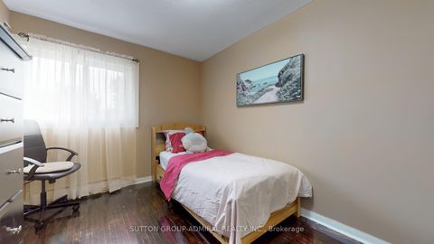 Photo 21 at 812 - 22 Tandridge Crescent, Old Rexdale, Toronto