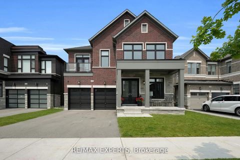 Photo 2 at 74 Ryerson Drive, Kleinburg, Vaughan