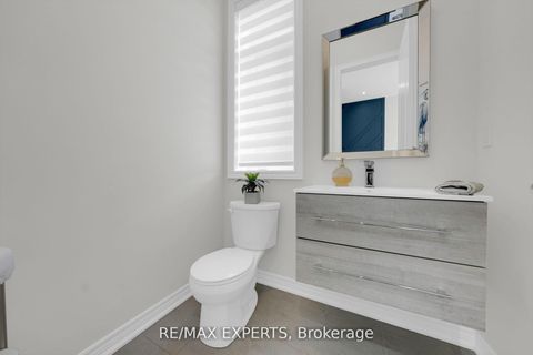 Photo 8 at 74 Ryerson Drive, Kleinburg, Vaughan